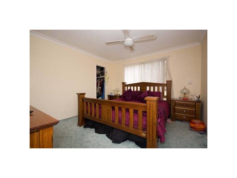 6 Woodlands Grove, Hocking WA 6065