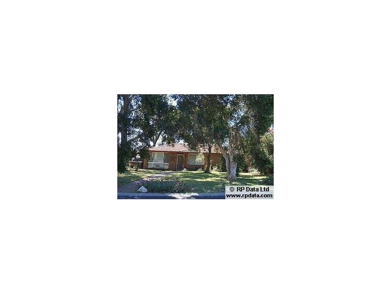 11 Mundi Place, Wanneroo WA 6065