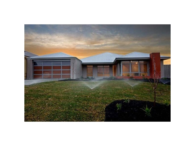 125 Waldburg Drive, Tapping WA 6065