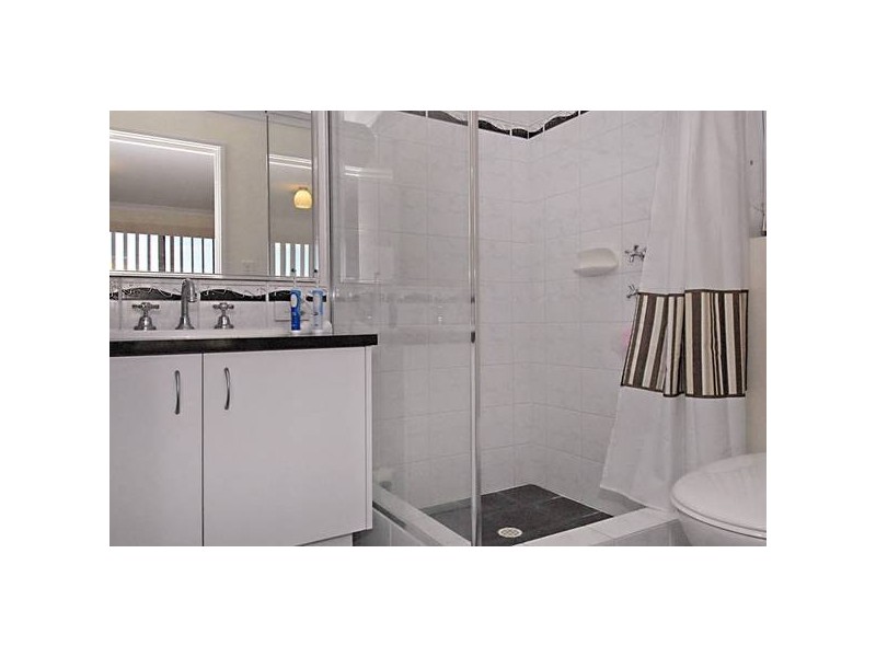 18 Zeppelin Way, Tapping WA 6065