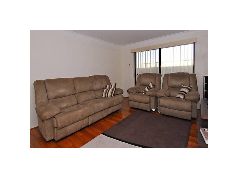 18 Zeppelin Way, Tapping WA 6065