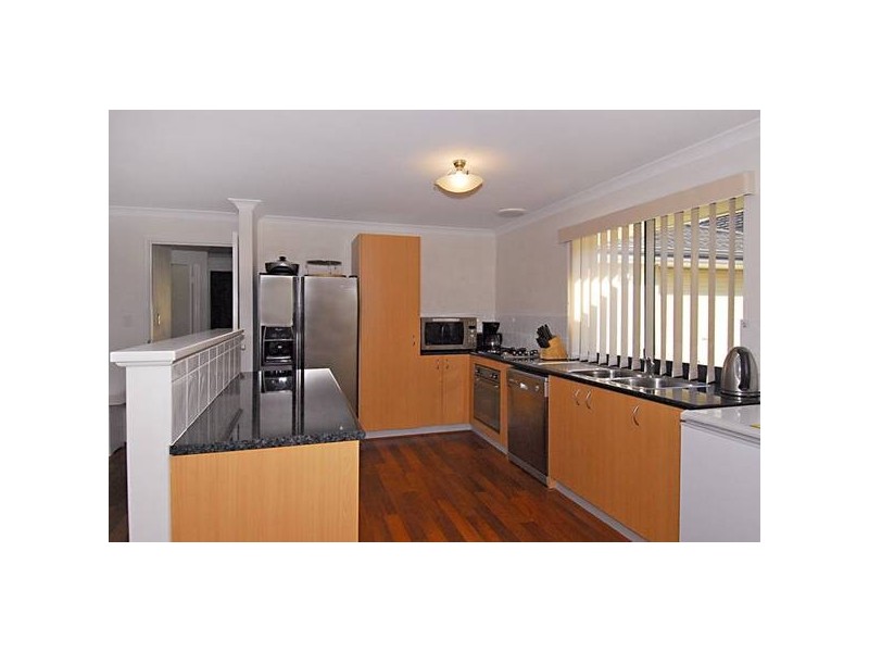 18 Zeppelin Way, Tapping WA 6065