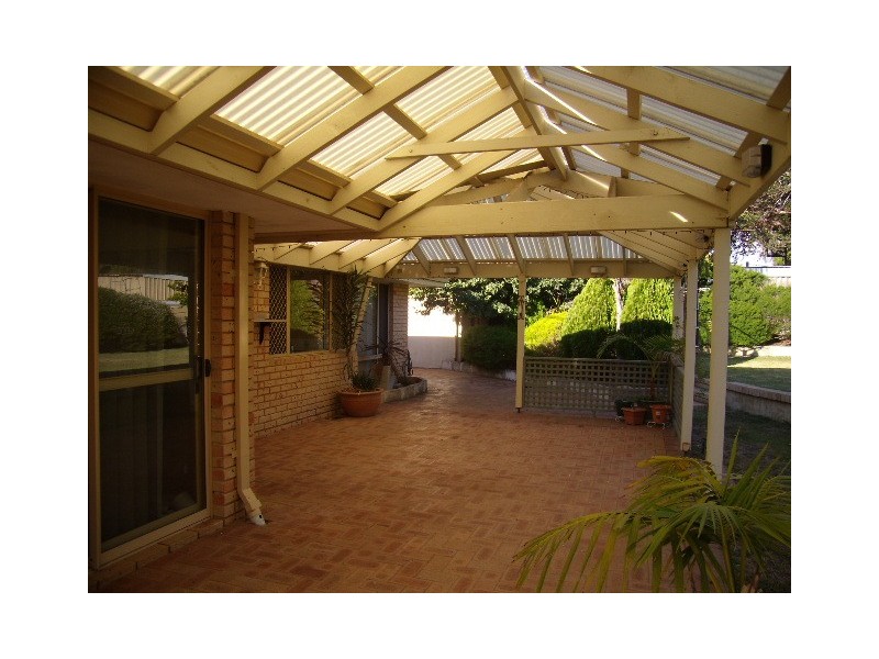 65 Westhaven Drive, Woodvale WA 6026