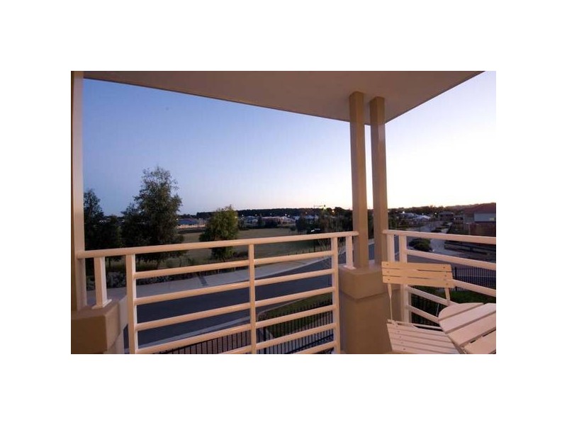41 Nankeen Circle, Tapping WA 6065