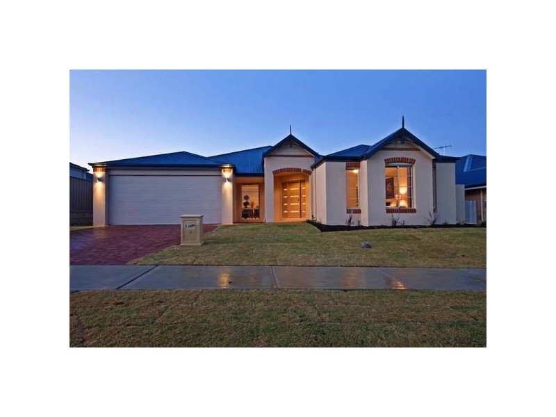 6 Leighton Gardens, Tapping WA 6065