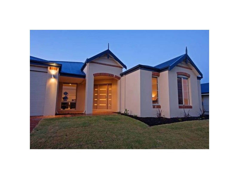 6 Leighton Gardens, Tapping WA 6065