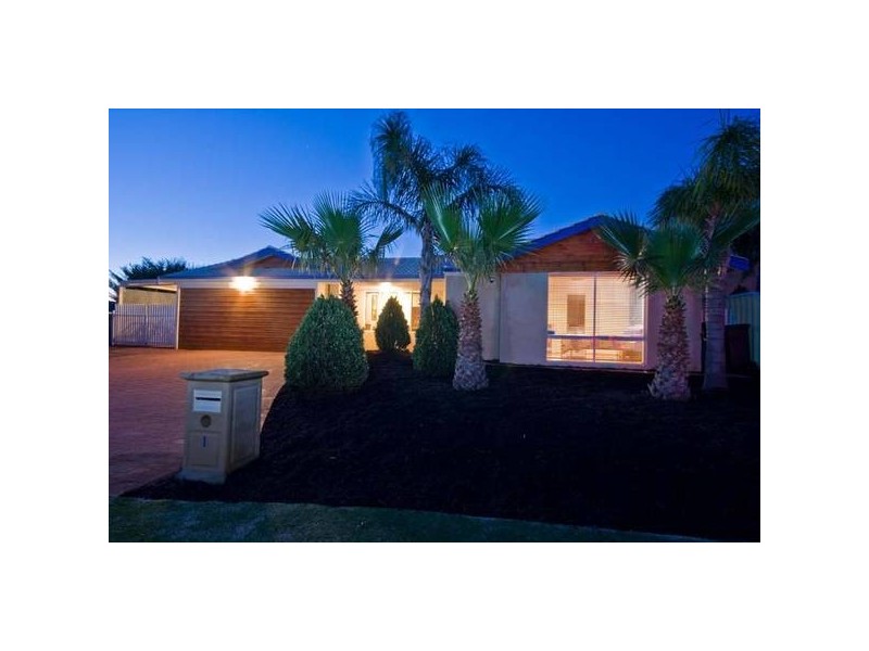 1 Lundy Court, Currambine WA 6028