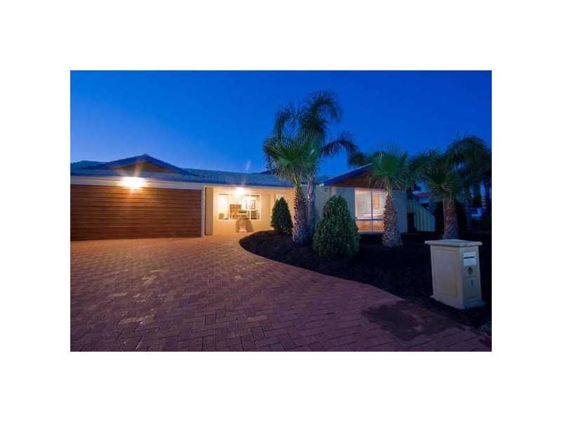 1 Lundy Court, Currambine WA 6028