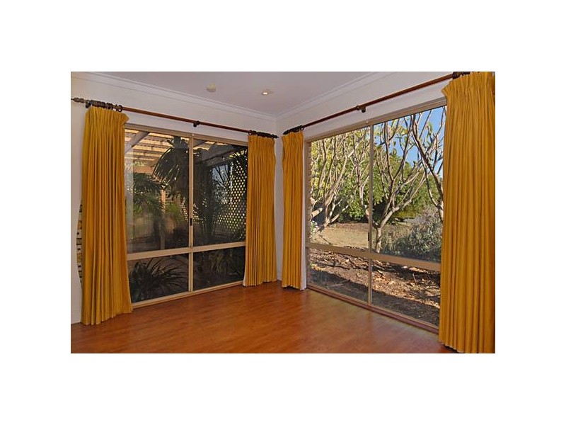 9 Lakehill Gardens, Edgewater WA 6027