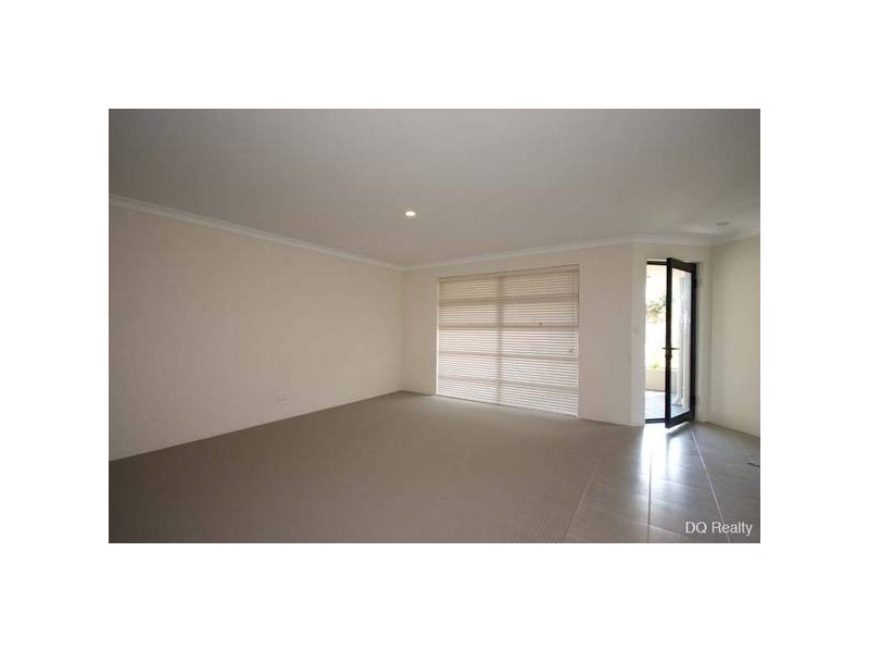 32 Vincent Road, Sinagra WA 6065