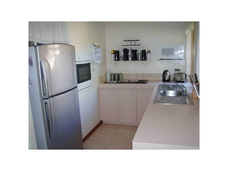 16B Kearney Mews, Marangaroo WA 6064