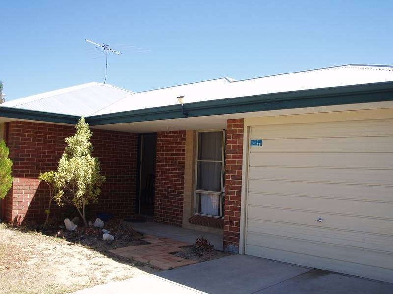 4 Heppell Gardens, Clarkson WA 6030