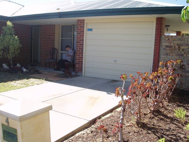 4 Heppell Gardens, Clarkson WA 6030
