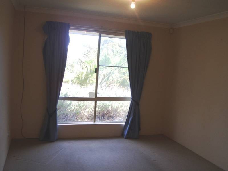 4 Heppell Gardens, Clarkson WA 6030