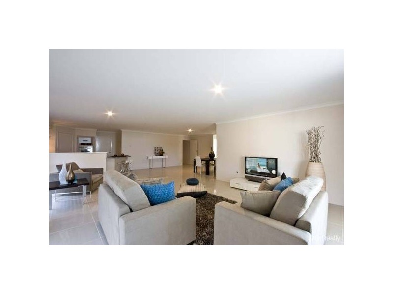 51 Ashley Road, Tapping WA 6065