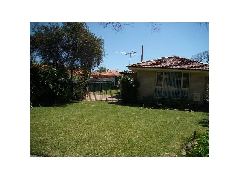 9 Treen Street, Balga WA 6061