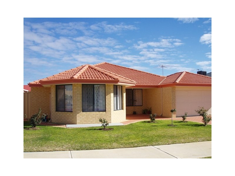 11 Kirkcaldy Terrace, Hocking WA 6065