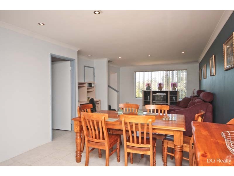 2/2C Blackdoune Way, Westminster WA 6061