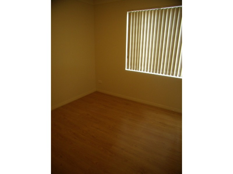 4/1 Havenvale Crescent, Dianella WA 6059