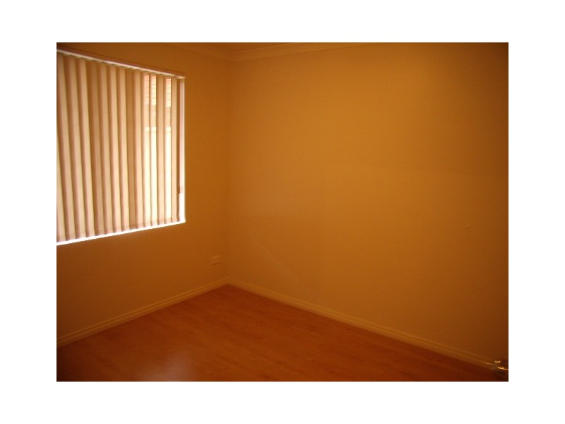 4/1 Havenvale Crescent, Dianella WA 6059