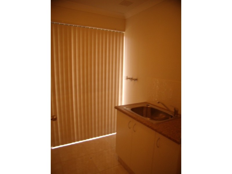 4/1 Havenvale Crescent, Dianella WA 6059