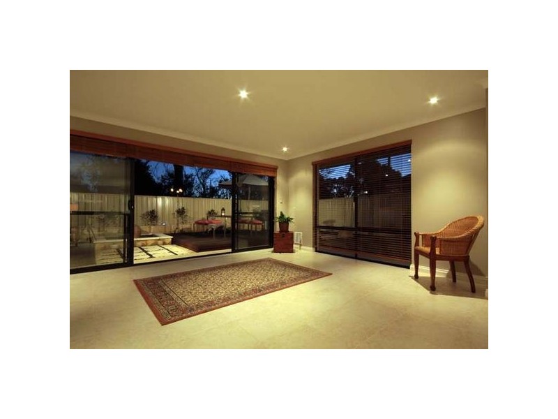 12 Grasmere Fairway, Tapping WA 6065