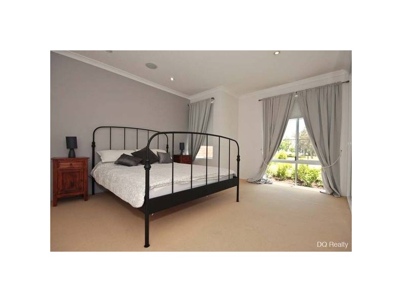 18 Alvarez Parkway, Tapping WA 6065