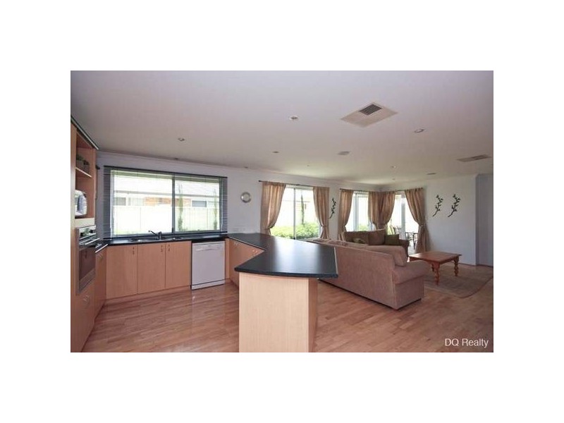 18 Alvarez Parkway, Tapping WA 6065