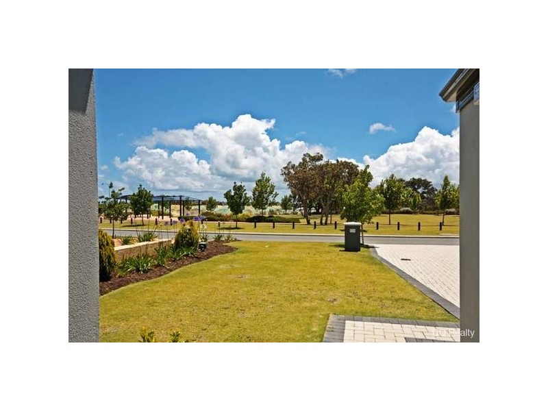 18 Alvarez Parkway, Tapping WA 6065