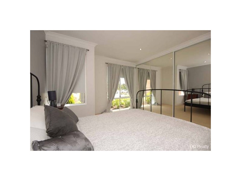 18 Alvarez Parkway, Tapping WA 6065