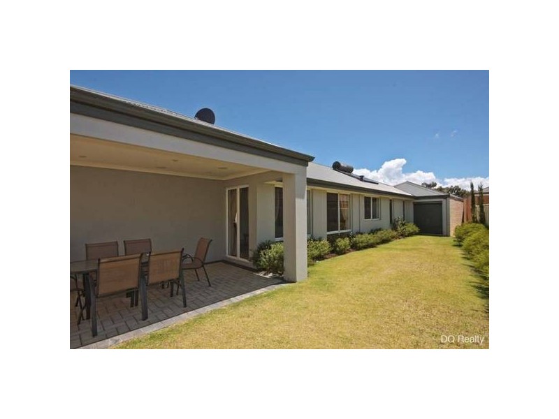 18 Alvarez Parkway, Tapping WA 6065