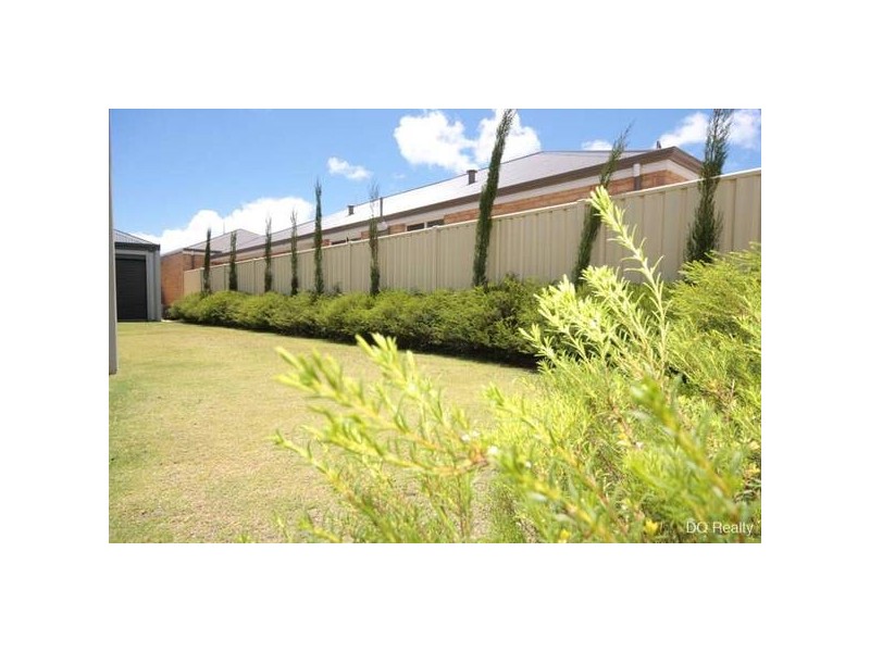 18 Alvarez Parkway, Tapping WA 6065