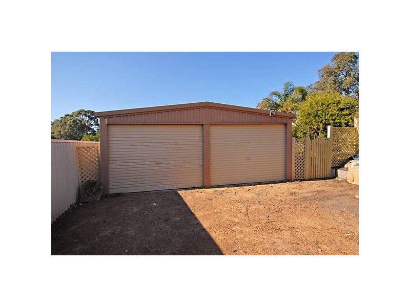 9 Lakehill Gardens, Edgewater WA 6027