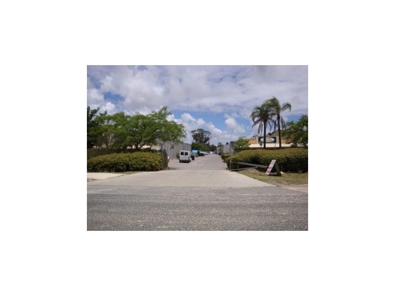 6A/37 Warman Road, Neerabup WA 6031