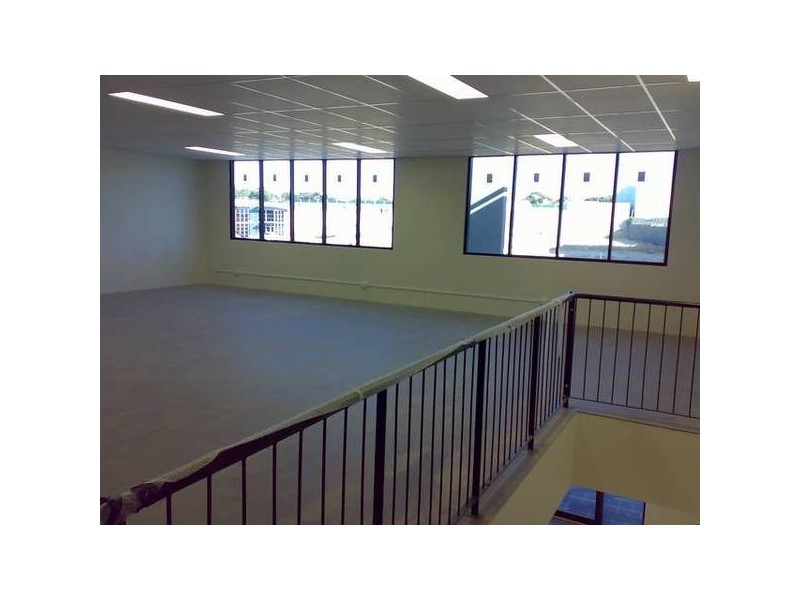 65 Discovery Drive, Bibra Lake WA 6163