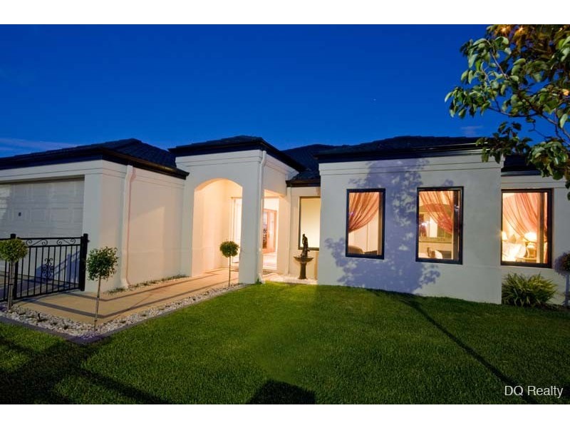 17 Dublin Road, Darch WA 6065