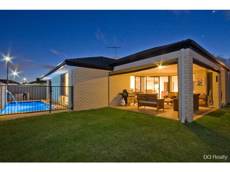 17 Dublin Road, Darch WA 6065