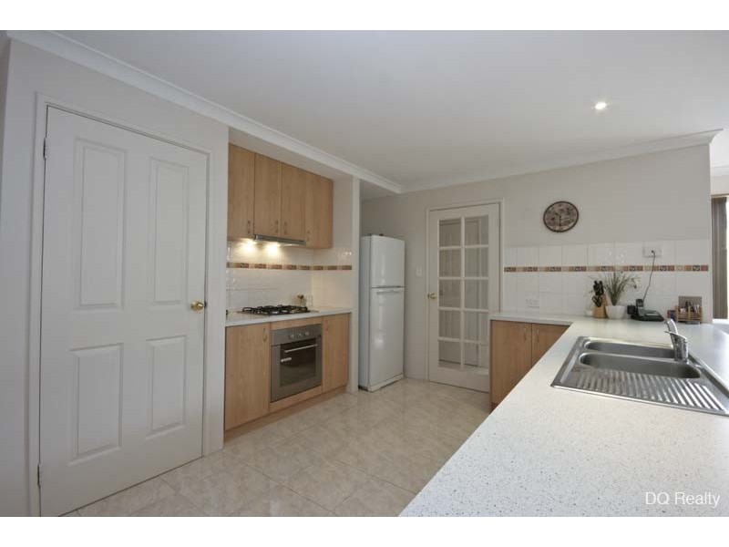 16 Alvarez Parkway, Tapping WA 6065