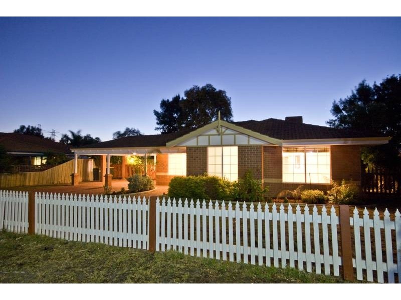 14 Winchester Place, Ballajura WA 6066