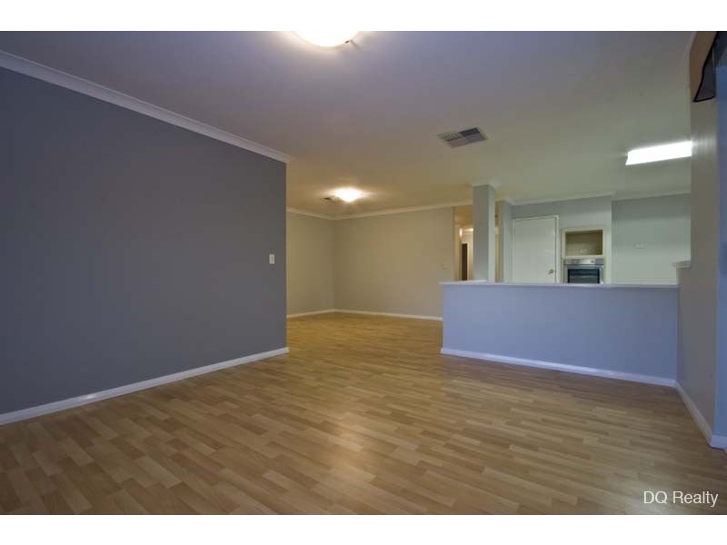 14 Winchester Place, Ballajura WA 6066