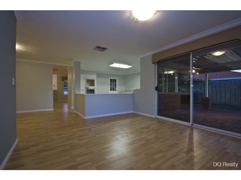 14 Winchester Place, Ballajura WA 6066