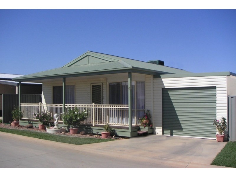 1 Cobb Highway, Echuca VIC 3564
