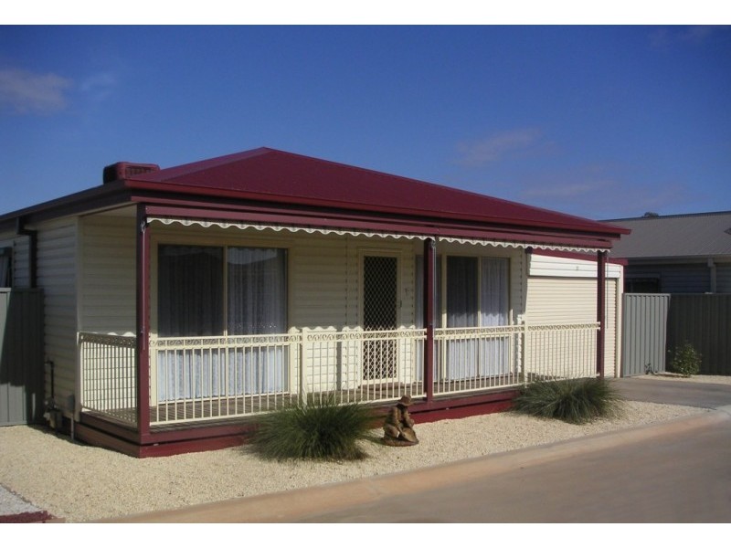 1 Cobb Highway, Echuca VIC 3564