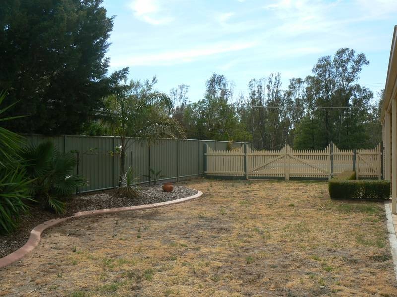 141 Campaspe Esplanade, Echuca VIC 3564