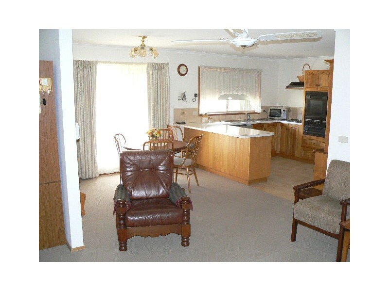 3/380 High Street, Echuca VIC 3564