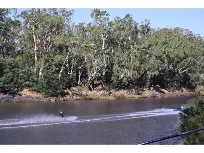 86 Wharparilla Dve, Echuca VIC 3564