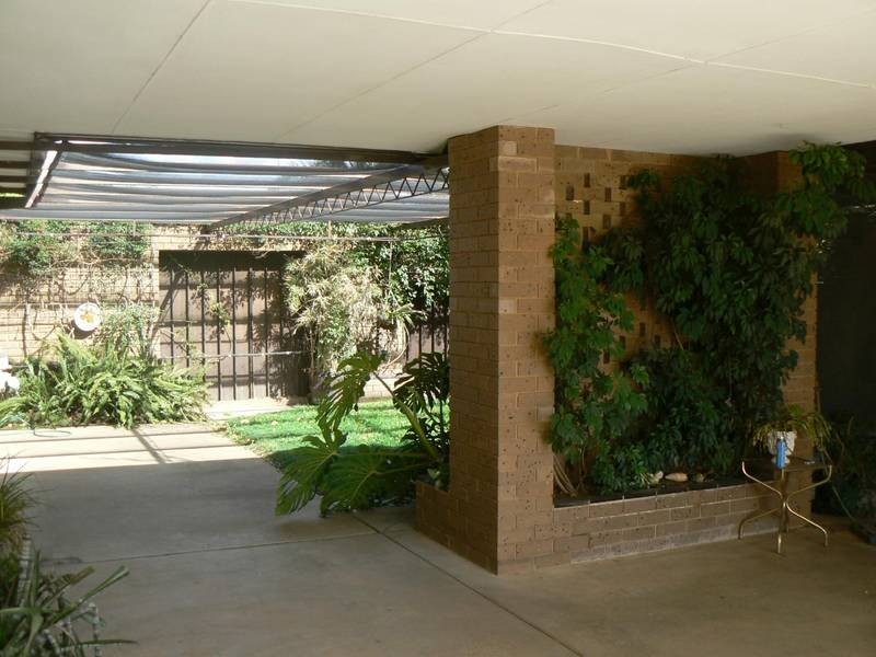 27 Crossen Street, Echuca VIC 3564