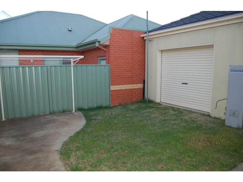 1/4B Warden St, Moama NSW 2731