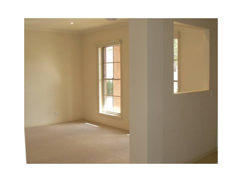 2/3 Riverina Parade, Echuca VIC 3564