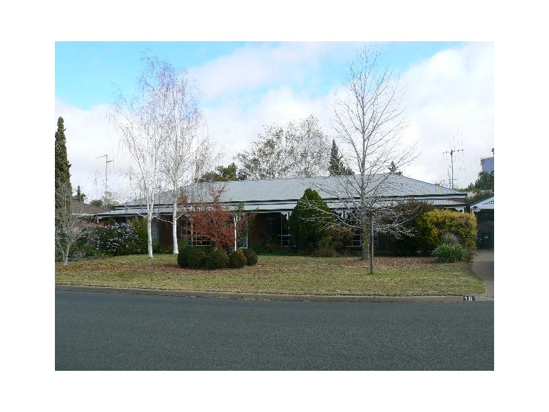 18 Lawson Drive, Moama NSW 2731